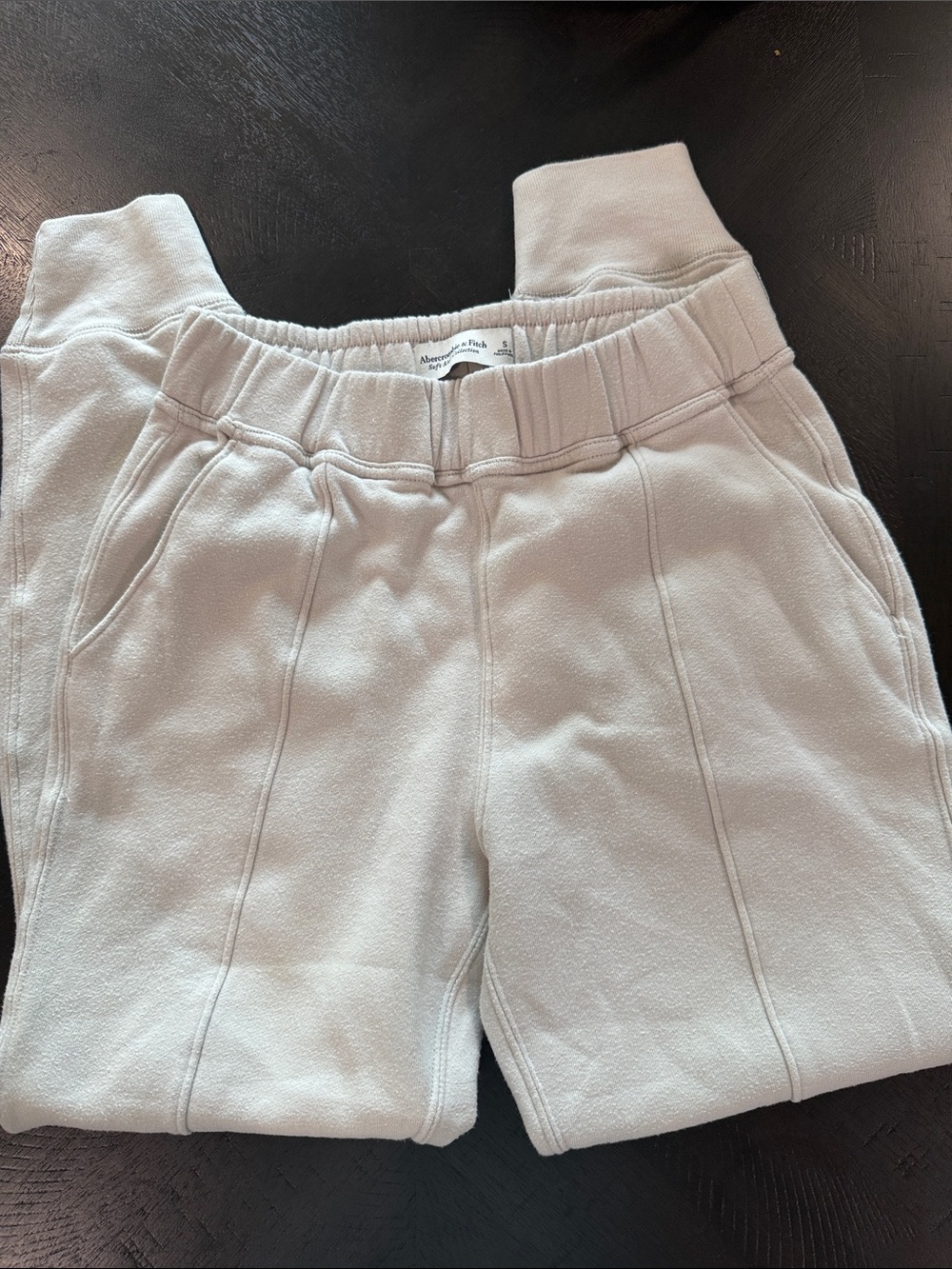 Abercrombie & Fitch cream Fleece Jogger Pants